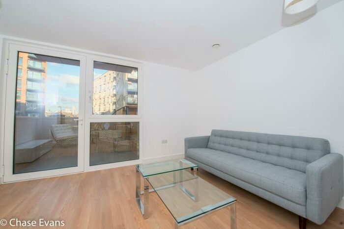2 Bedroom Apartment To Rent In Norlem Court, Greenland Place, Surrey Quays, SE8