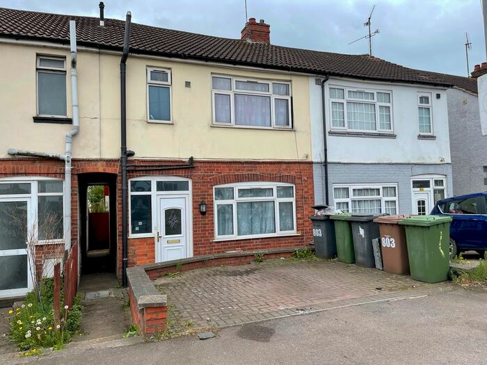 3 Bedroom Terraced House To Rent In Dunstable Road, Luton, LU4