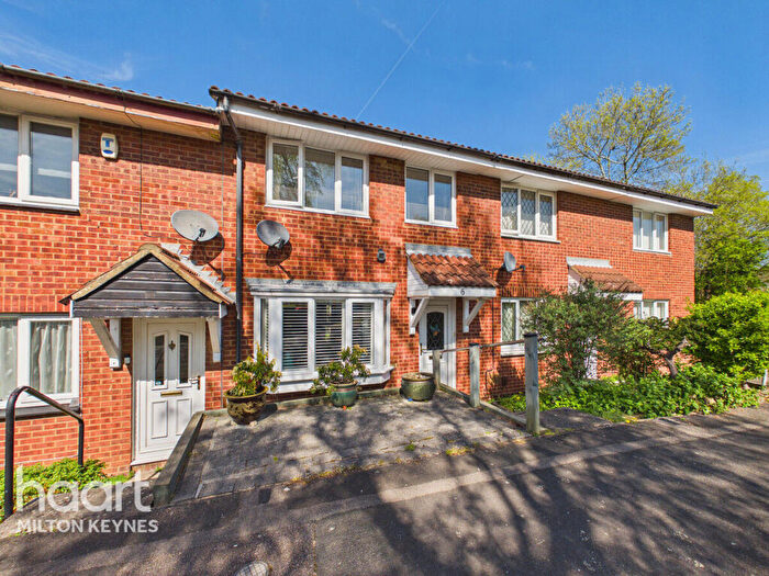 3 Bedroom Terraced House For Sale In Hilliard Drive, Bradwell, MK13