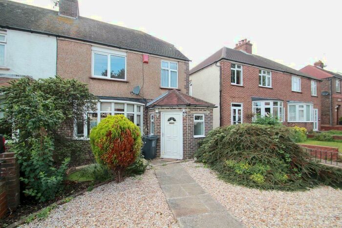 3 Bedroom Semi-Detached House To Rent In Foredown Drive, Portslade, East Sussex, BN41