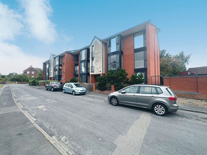2 Bedroom Flat For Sale In Liana Gardens, Off Bilston Road Ettingshall, Wolverhampton, WV2