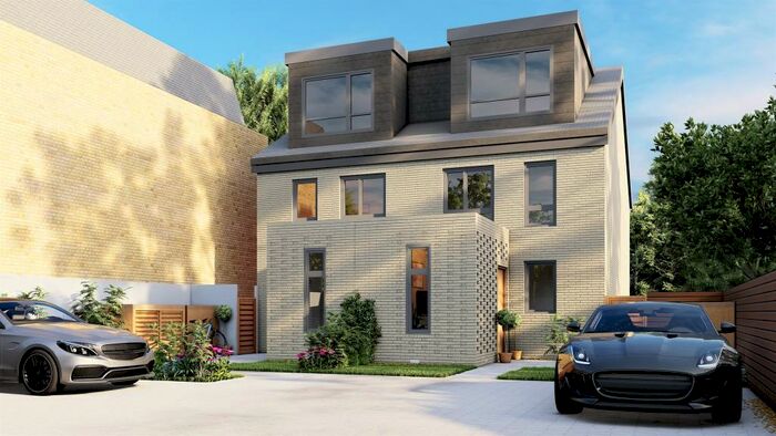 4 Bedroom House To Rent In Lime Grove, New Malden, KT3