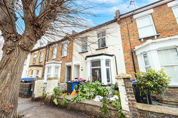 4 Bedroom Terraced House For Sale In Albany Avenue, Westcliff-On-Sea, SS0