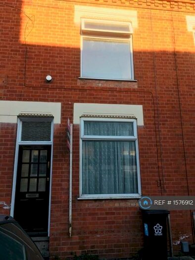 3 Bedroom Terraced House To Rent In Henton Road, Leicester, LE3