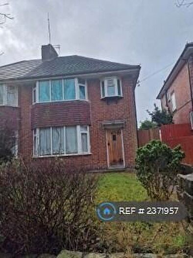 3 Bedroom Semi-Detached House To Rent In Hillsway, Littleover, Derby, DE23