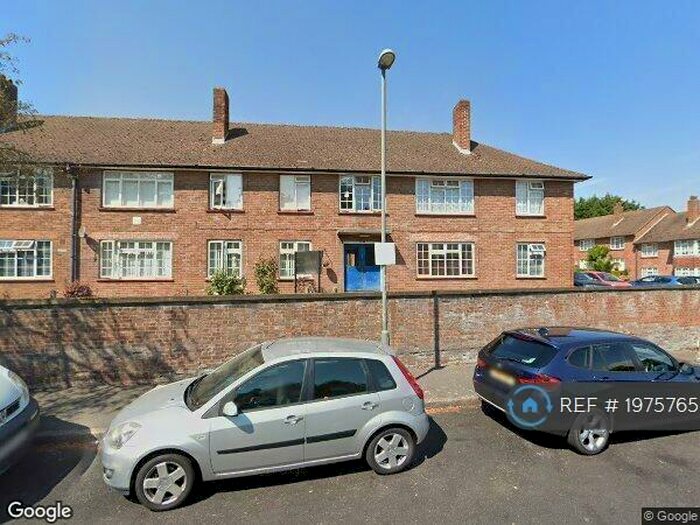 2 Bedroom Flat To Rent In Perry Street Gardens, Chislehurs, BR7