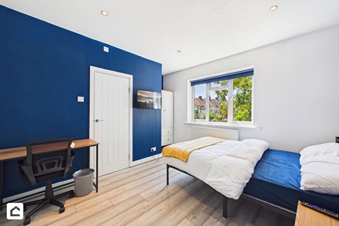 1 Bedroom Terraced House To Rent In Canterbury Street, Gillingham, Kent, ME7