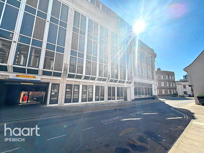 2 Bedroom Apartment For Sale In Elm Street, Ipswich, IP1