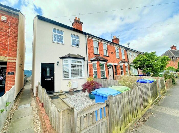 2 Bedroom End Of Terrace House To Rent In Newport Road, Aldershot, GU12
