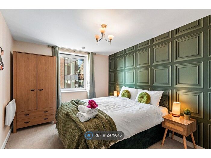 2 Bedroom Flat To Rent In Sharpthorne Court, Brighton, BN1