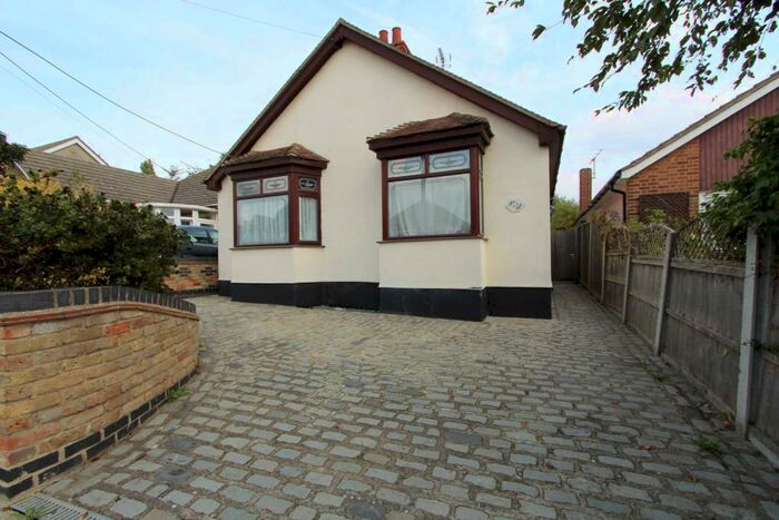 2 Bedroom Detached Bungalow To Rent In Hall Farm Road, Benfleet, SS7