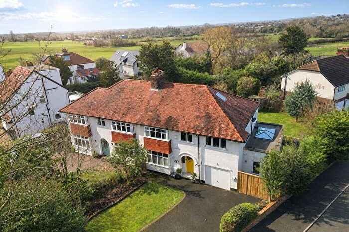 4 Bedroom Semi-detached House For Sale In Hillbark Road, Wirral, CH48