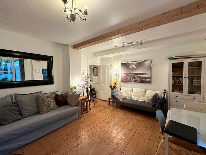 1 Bedroom Flat To Rent In College Terrace, Brighton, BN2