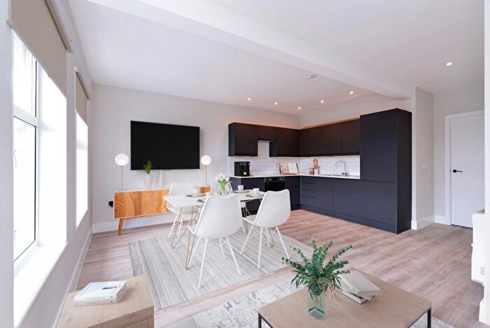 2 Bedroom Apartment For Sale In Guildford Road, Cranleigh, GU6