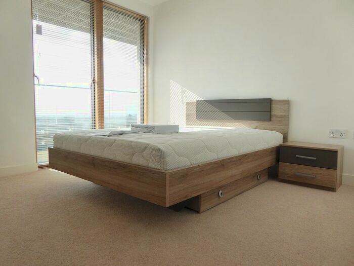 1 Bedroom Flat To Rent In Hewitt, Reading, RG1