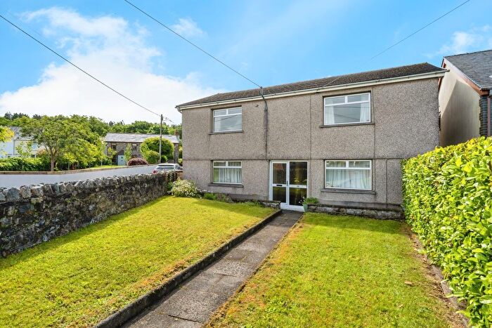 3 Bedroom Detached House For Sale In Tan Y Waun, Penrhos, Ystradgynlais, Swansea, SA9