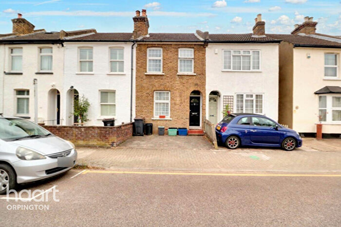3 Bedroom Terraced House For Sale In Newbury Road, Bromley, BR2