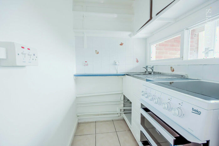 Studio To Rent In Earlham Road, Norwich, NR2