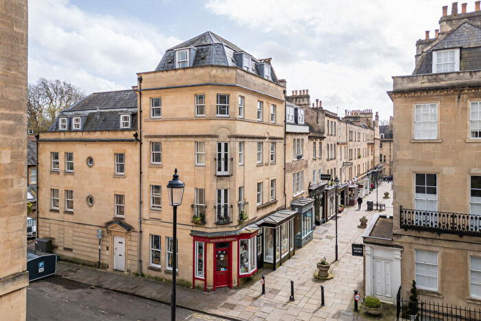3 Bedroom Apartment For Sale In Catharine Place, Bath, BA1
