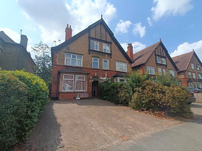 1 Bedroom Flat To Rent In Flat C, North Parade, Grantham, Lincolnshire, NG31