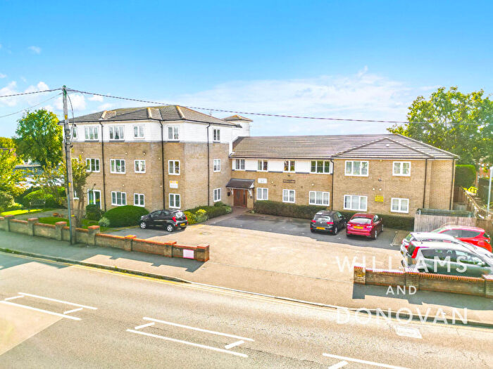 2 Bedroom Apartment For Sale In Hart Road, Thundersley, Benfleet, SS7