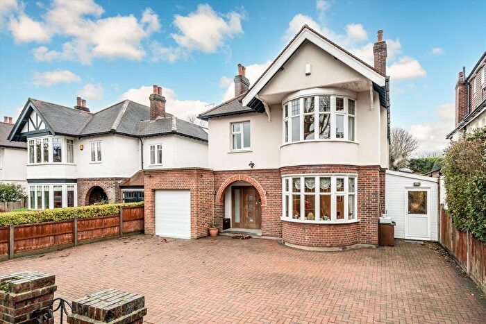 5 Bedroom Detached House For Sale In Ormond Avenue, Hampton, TW12