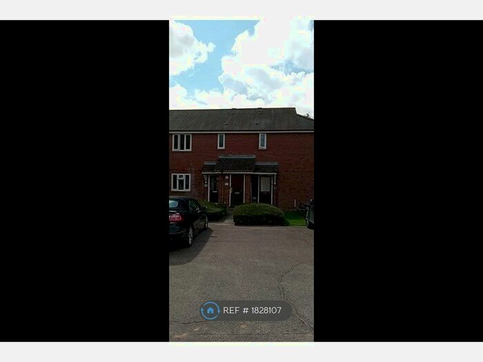 1 Bedroom Flat To Rent In Chinook, Highwoods, Colchester, CO4