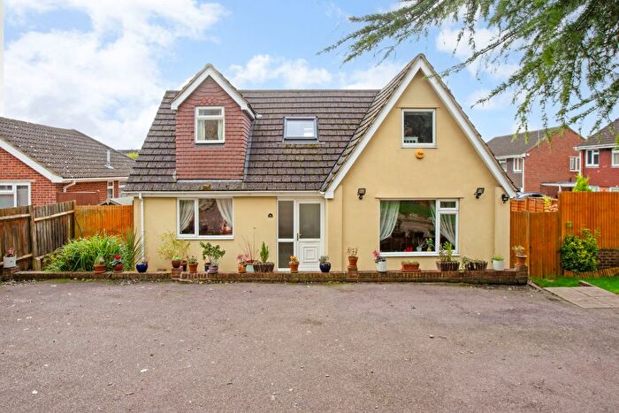 3 Bedroom Detached House For Sale In Dynes Road, Sevenoaks, TN15