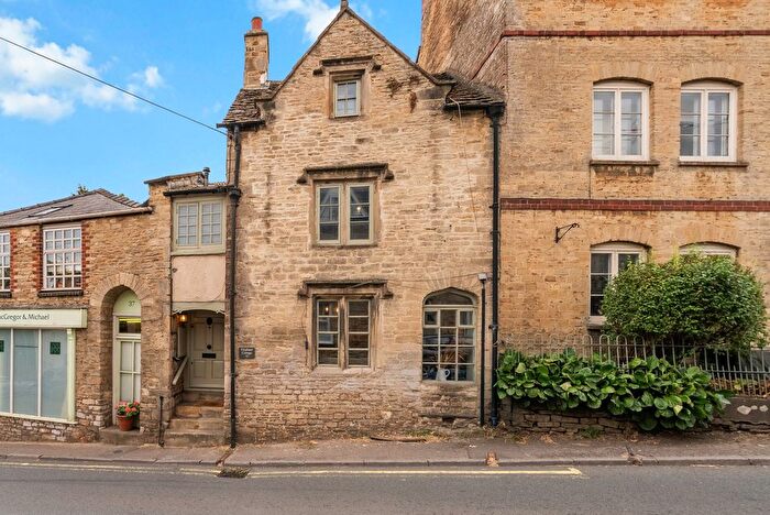 3 Bedroom Terraced House For Sale In Silver Street, Tetbury, GL8