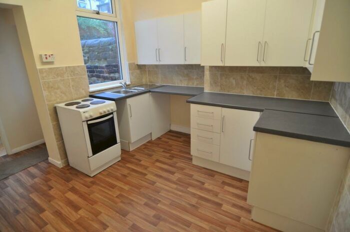 2 Bedroom House To Rent In Hoyland Street, Wombwell, S73