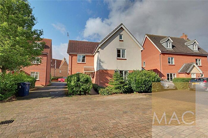 4 Bedroom Detached House To Rent In Wagtail Drive, Bury St. Edmunds, IP32
