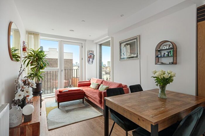 2 Bedroom Flat For Sale In Ratcliffe Cross Street London, E1