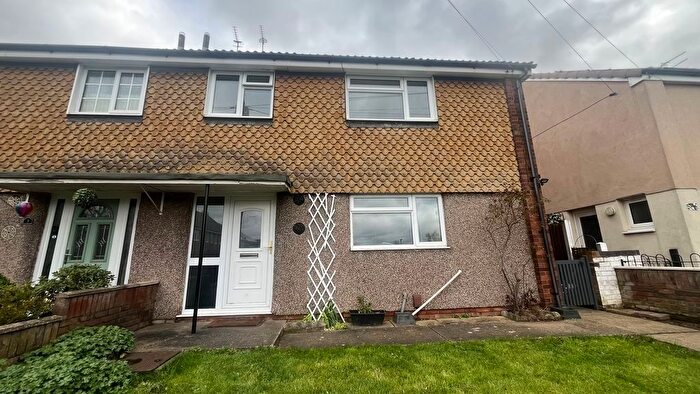 3 Bedroom Semi Detached House To Rent In Keats Avenue, Scunthorpe, DN17