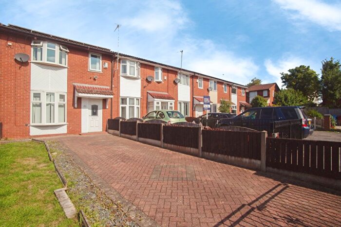3 Bedroom Terraced House For Sale In Nuneaton Drive, Manchester, Lancashire, M40
