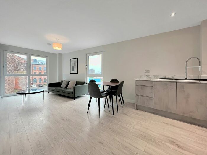 2 Bedroom Flat To Rent In Block E, Victoria Riverside, Leeds City Centre, LS10