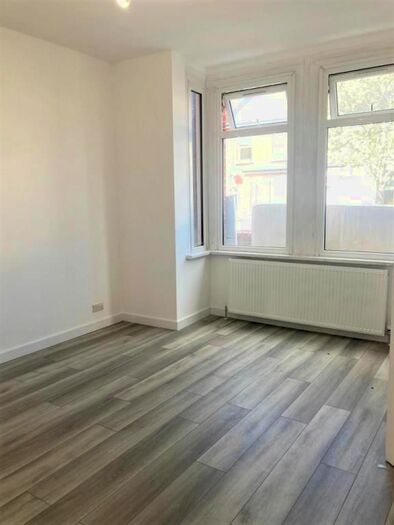 1 Bedroom Maisonette To Rent In Wellington Road, Harrow, Wealdstone, HA3