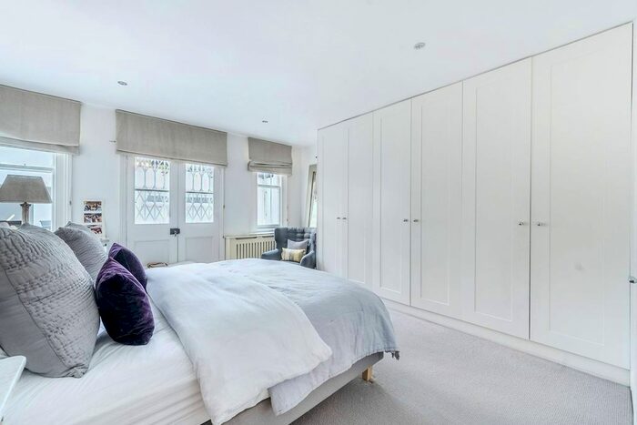 4 Bedroom Maisonette To Rent In Philbeach Gardens, Earls Court, London, SW5