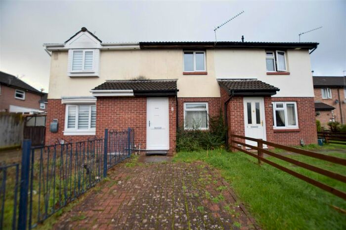 2 Bedroom Land To Rent In Carew Close, Barry, CF62