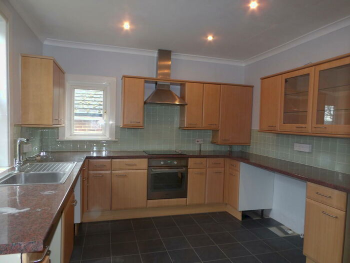 2 Bedroom Maisonette To Rent In Cornwallis Road, Maidstone, ME16