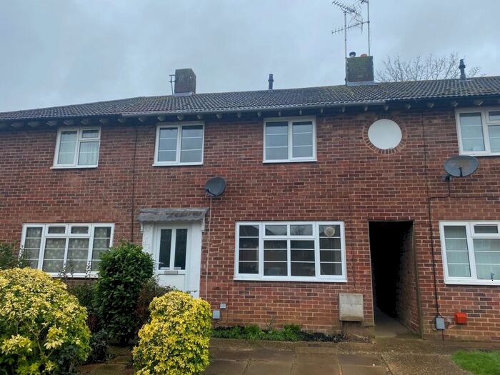 3 Bedroom Terraced House To Rent In Golden Dell, Welwyn Garden City, AL7