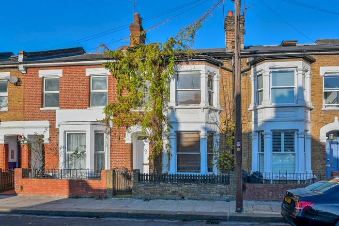 4 Bedroom Terraced House To Rent In Bulwer Street, Shepherd's Bush, London, W12
