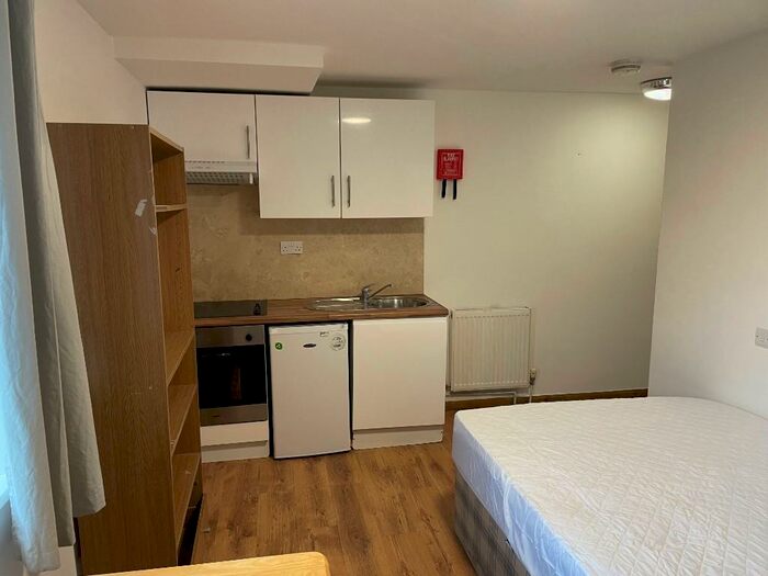 Studio To Rent In Langtry Walk, London, NW8