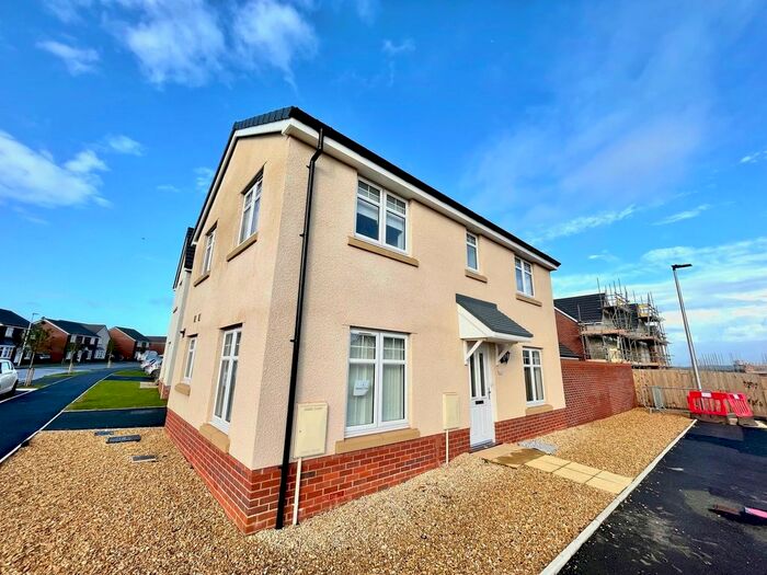 3 Bedroom Property To Rent In Melrose Close, Sully, Penarth, CF64