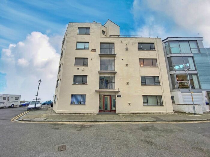 1 Bedroom Flat To Rent In Prospect Court, Prospect Terrace, Ramsgate CT11