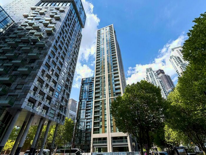 2 Bedroom Apartment To Rent In Sirocco Tower, Harbour Way, Canary Wharf, South Quay, London, E14