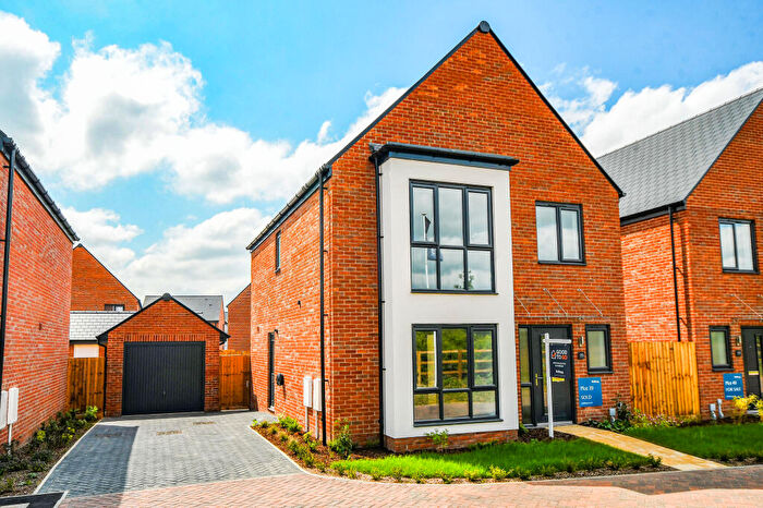 4 Bedroom Detached House For Sale In Banham Drive, Beaulieu, Chelmsford, CM1