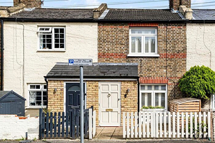 2 Bedroom Terraced House To Rent In York Road, Kingston Upon Thames, KT2