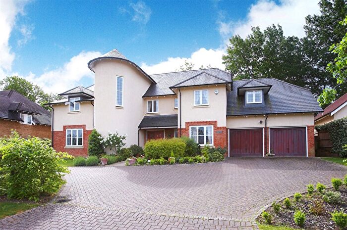 5 Bedroom Detached House To Rent In Lytton Park, Cobham, Surrey, KT11