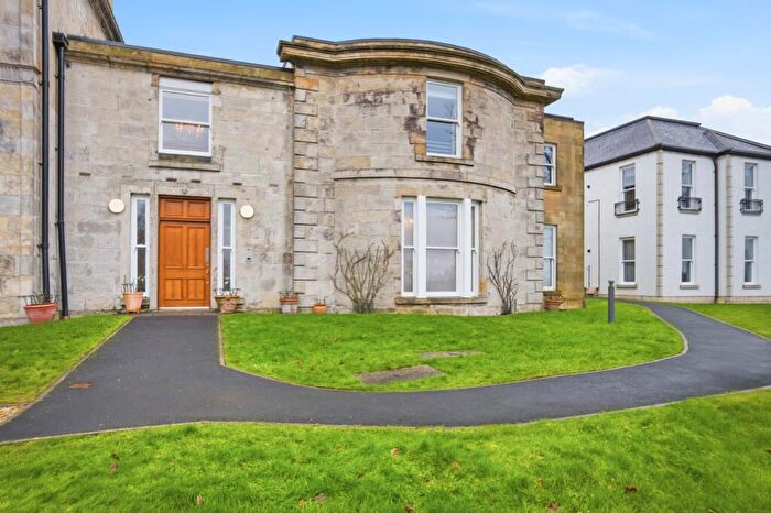 3 Bedroom Flat For Sale In Quintinshill Drive, Larbert, FK5