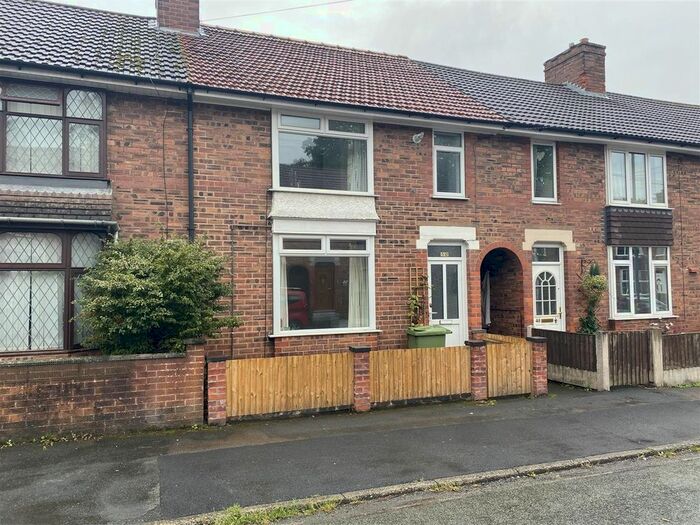 3 Bedroom Town House To Rent In Princes Street, Stone, ST15